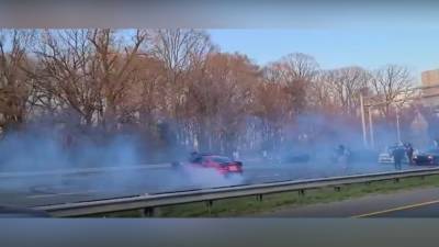 Man charged after video shows drivers doing donuts on Capital Beltway - fox29.com - county Park - state Maryland - county Prince George - city College Park, state Maryland