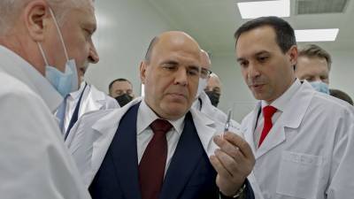 Vladimir Putin - Russia’s COVID-19 defense may depend on mystery vaccine from former bioweapons lab—but does it work? - sciencemag.org - Russia