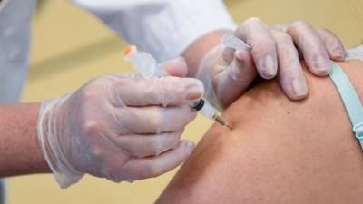 Moderna COVID-19 vaccine protection lasts at least 6 months, study finds - fox29.com - Germany - city Boston