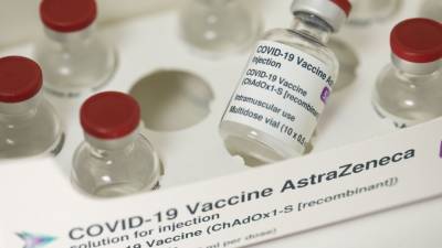 EU agency details ‘possible link’ between AstraZeneca COVID-19 vaccine and rare blood clots - fox29.com - Eu - city London
