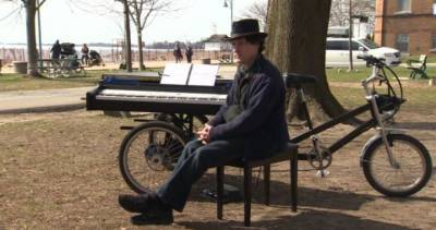 Bob Marley - Toronto piano-bike man delights passersby with impromptu outdoor concerts - globalnews.ca - county Lake - city Ontario, county Lake