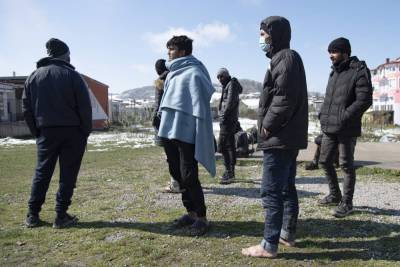 Struggling Bosnia sees infection surge in migrants, refugees - clickorlando.com - Croatia - Eu - city Sarajevo
