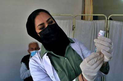Iraq blames public for new virus record, urges vaccinations - clickorlando.com - Iraq