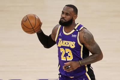 Anthony Davis - Kings rally to spoil James' return to the Lakers' lineup - clickorlando.com - Los Angeles - city Los Angeles - city Atlanta - county Kings - Sacramento, county Kings