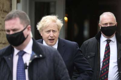 Boris Johnson - Cautious cuddling? England to OK hugs as lockdown eases - clickorlando.com - Britain