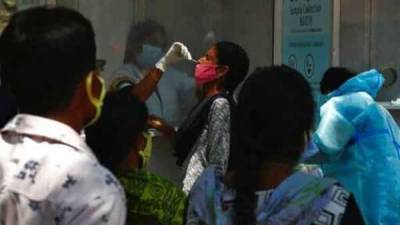 Companies temporarily halt work, help staff as coronavirus ravages India - livemint.com - India