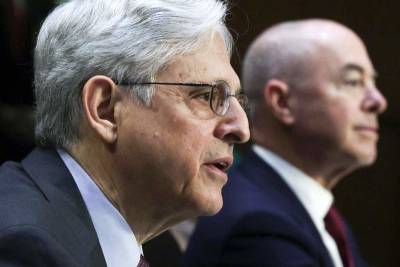 Lisa Monaco - Merrick Garland - US looking at how to weed out extremists in law enforcement - clickorlando.com - Washington - state Indiana - Monaco - county Garland