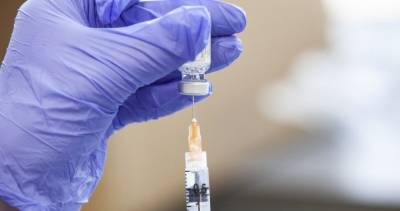 Delaying 2nd COVID-19 vaccine dose can help reduce deaths: study - globalnews.ca - Britain