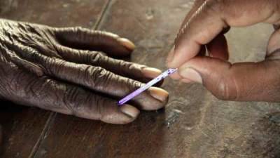 EC defers biennial elections to legislative councils of AP and Telangana amid Covid surge - livemint.com - India