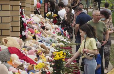 Vladimir Putin - Putin: school shooting in Kazan 'has shaken all of us' - clickorlando.com - Russia - city Moscow