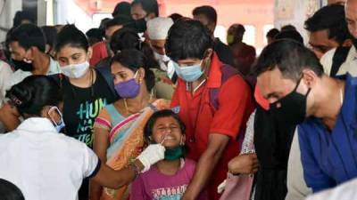 Maharashtra sees 850 deaths, 42,582 Covid infections in 24 hours; Mumbai's daily cases dip again - livemint.com - India - city Mumbai