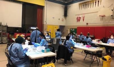 What goes into holding COVID-19 school pop-up clinics? Women’s College Hospital offers behind-the-scenes look - globalnews.ca