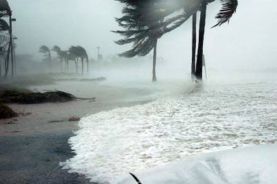 Here’s why it’s important to pay attention when tropical storms are a threat - clickorlando.com