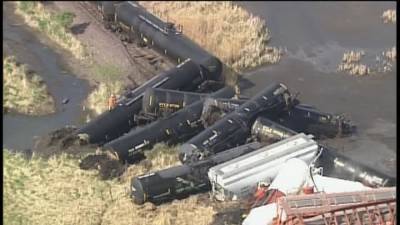 No injuries reported after 28-car train derailment in Albert Lea, Minn. - fox29.com - state Minnesota - county Lea