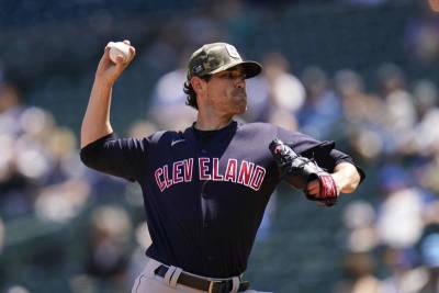 Cy Young - Shane Bieber - Bieber's strikeout streak ends, Mariners chase Indians ace - clickorlando.com - India - city Seattle