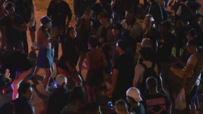 Vancouver Police use new tactic to disperse scofflaw beach partiers - globalnews.ca - Britain