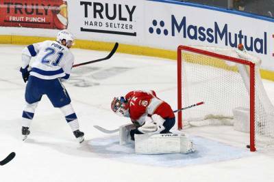 Sam Bennett - Andrei Vasilevskiy - Point scores 2 in 3rd to lift Lightning over Panthers 5-4 - clickorlando.com - state Florida - county Bay - city Tampa, county Bay