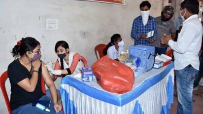 Bleeding, clotting events following COVID vaccination 'minuscule' in India: Govt report - livemint.com - India