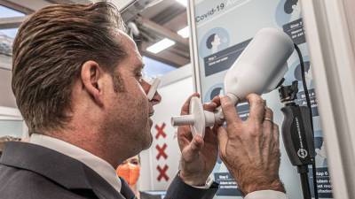 Forget throat swabs: Dutch company claims its breathalyzer can help sniff out COVID-19 - sciencemag.org - Netherlands - city Amsterdam