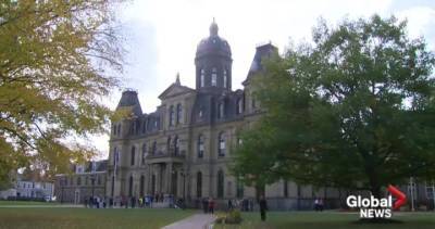 COVID-19: 14 New Brunswick MLAs potentially exposed, prompting first hybrid-virtual sitting - globalnews.ca