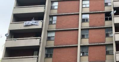 Tenants’ advocate says Hamilton apartments with COVID-19 outbreaks need more on-site vaccinations - globalnews.ca - city Elizabeth, county Richardson - county Richardson