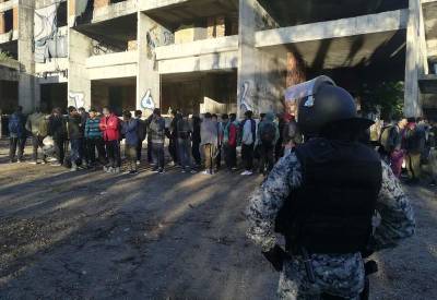 Bosnia authorities move migrants to camp in northern town - clickorlando.com - Bosnia And Hzegovina - city Sarajevo