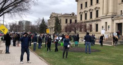 Manitoba Justice - Manitoba continues ticketing COVID-19 scofflaws, including rally attendees - globalnews.ca - county Winkler