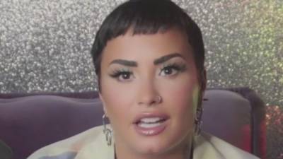 Demi Lovato comes out as non-binary - fox29.com - New York