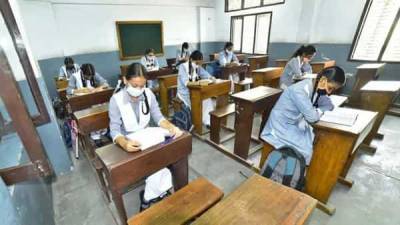 COVID-19: Andhra govt postpones Intermediate exams - livemint.com - India