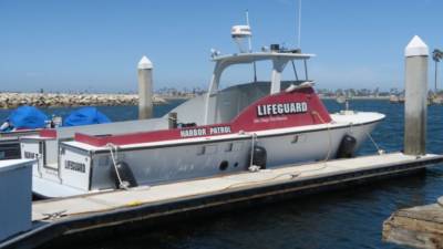 Two dead after vessel overturns off San Diego coast - fox29.com - county San Diego