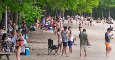 Partygoers kicked off popular Quebec beach over failure to respect COVID-19 rules - globalnews.ca