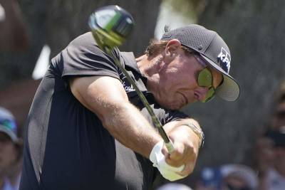 Phil Mickelson - Phil being Phil: Mickelson takes lead in PGA Championship - clickorlando.com - county Island - state South Carolina