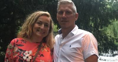 Couple whose wedding plans were halted three times by Covid launch business helping others celebrate their big day in style - manchestereveningnews.co.uk