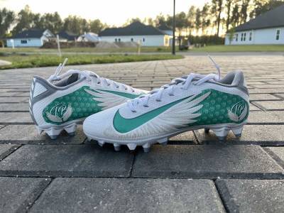 Aiden Fucci - Middle school football player creates special cleats to honor Tristyn Bailey - clickorlando.com - Switzerland - state Florida - county Bailey - county St. Johns