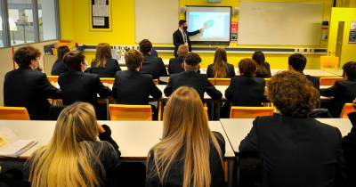 Government considering 8am to 6pm school day as part of Covid recovery plan - manchestereveningnews.co.uk - city Manchester