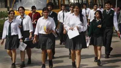 Union Territories - Rajnath Singh - CBSE class 12 board exams: Students file petition in SC to cancel offline mode of exams amid Covid-19 - livemint.com - India