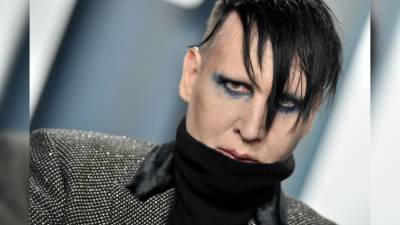 Marilyn Manson - Arrest warrants for Marilyn Manson issued in connection to alleged 2019 assault - fox29.com - Los Angeles - state California - state New Hampshire - county Hill - city Beverly Hills, state California