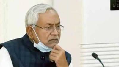 Bihar CM directs strict Covid test of people coming from Bengal by trains, buses - livemint.com - India