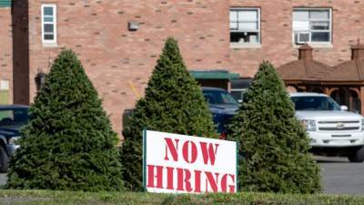 US unemployment claims fall to 406,000, a new pandemic low - fox29.com - Washington