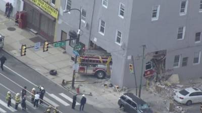 Fire truck crashes into building in North Philadelphia - fox29.com