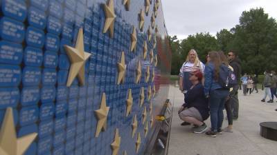 US flag memorial displays 7000 dog tags in honor of fallen service members - fox29.com - Washington