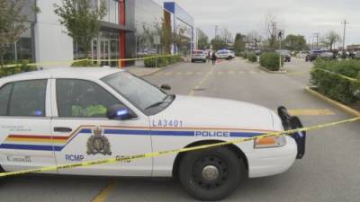 Shooting outside busy Langley mall Monday afternoon - globalnews.ca