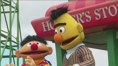 Families flock to Sesame Place as Pennsylvania lifts capacity restrictions - fox29.com - state Pennsylvania