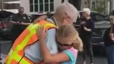 Florida school honors 92-year-old crossing guard on retirement - fox29.com - Los Angeles - state Florida - county Orange - county Volusia - city Orange, state Florida