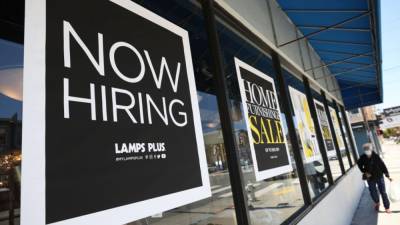 US unemployment claims tick up to 412,000 from pandemic low - fox29.com - Washington