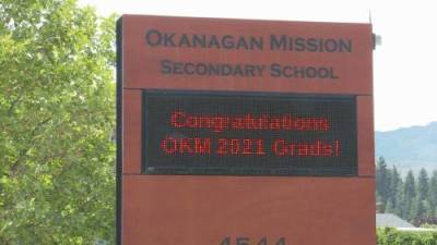 Kelowna couple donates $1 million to Central Okanagan high school grads - globalnews.ca