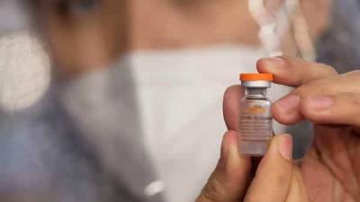 Pakistan receives 1.55 million doses of China-made Covid vaccine - livemint.com - China - India - Pakistan