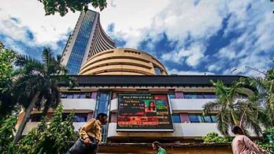 In a first, Sensex hits 53K amid falling covid cases, vaccination ramp up - livemint.com - India