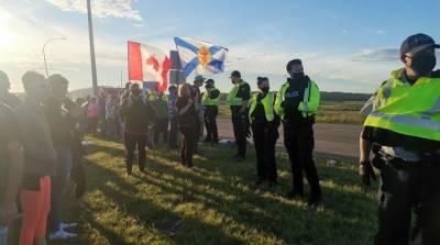 Graeme Benjamin - RCMP move in on protesters at blockade at N.S-N.B. border - globalnews.ca - Canada - city New Brunswick