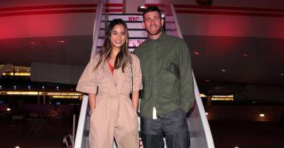 Jamie Chung & Bryan Greenberg Enjoy Their 'First Night Out Out' Since the Pandemic Started - justjared.com - city New York